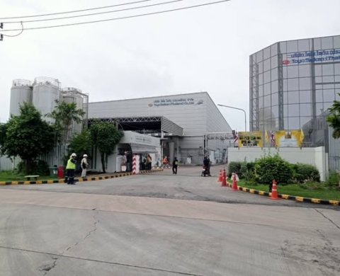 ไซต์งาน โรจนะ ลักษณงาน ต่อเติมโรงงาน