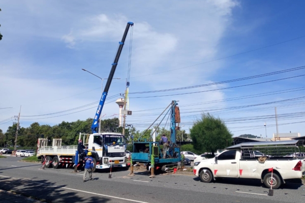 ไซต์งาน ชลบุรี ก่อสร้าง ตอกรับป้าย