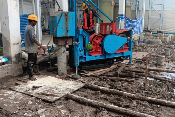 ไซต์งาน นิคมอุตสาหกรรมโรจนะ ก่อสร้าง ต่อเติมโรงงาน